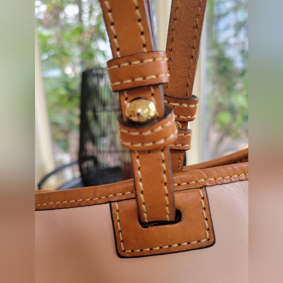 Dooney & Bourke Smooth Leather Pink Blush & Midnight Blue Tote Bag EUC - Picture 10 of 17